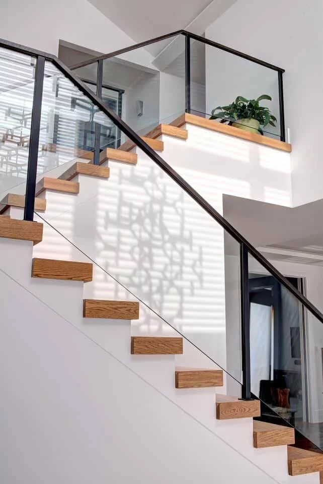 30+ Modern Steel Stair Railing Design Ideas 33 Modern Glass stair railings